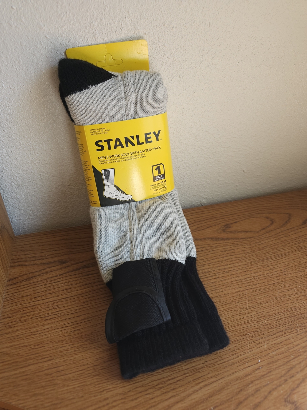 NEW Stanley work socks heated with battery pack mens 10-13